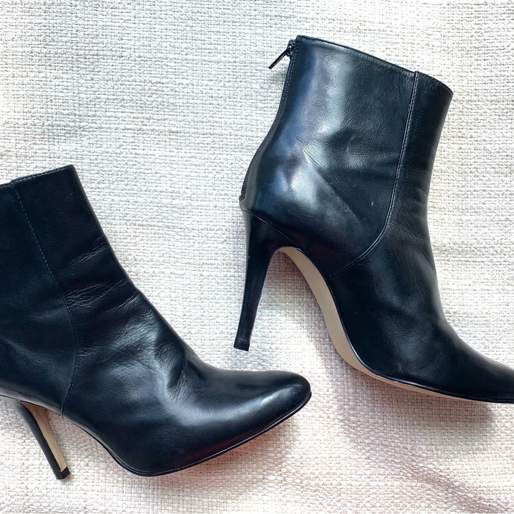 Black Ditto by Van Eli bootie -size 9